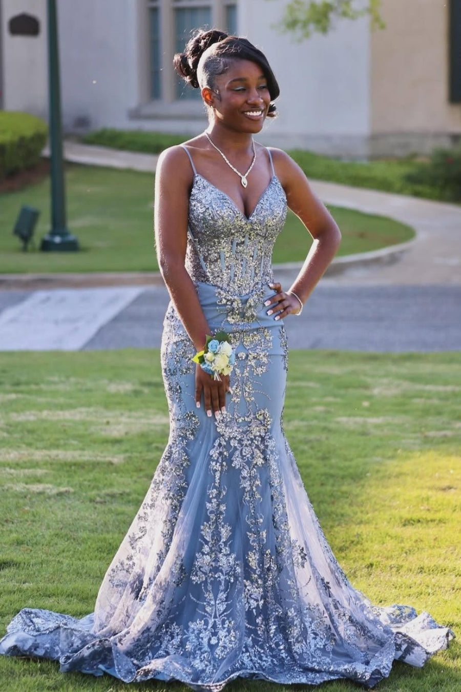 Mild Dusty Blue Spaghetti Strap Mermaid Lace Appliques Prom Dresses