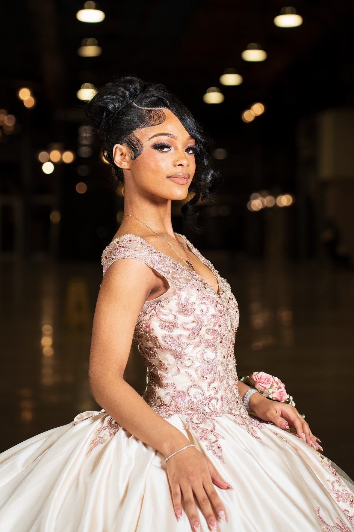 Honorable V Neck Pink Appliques Ball Gown Prom Dresses