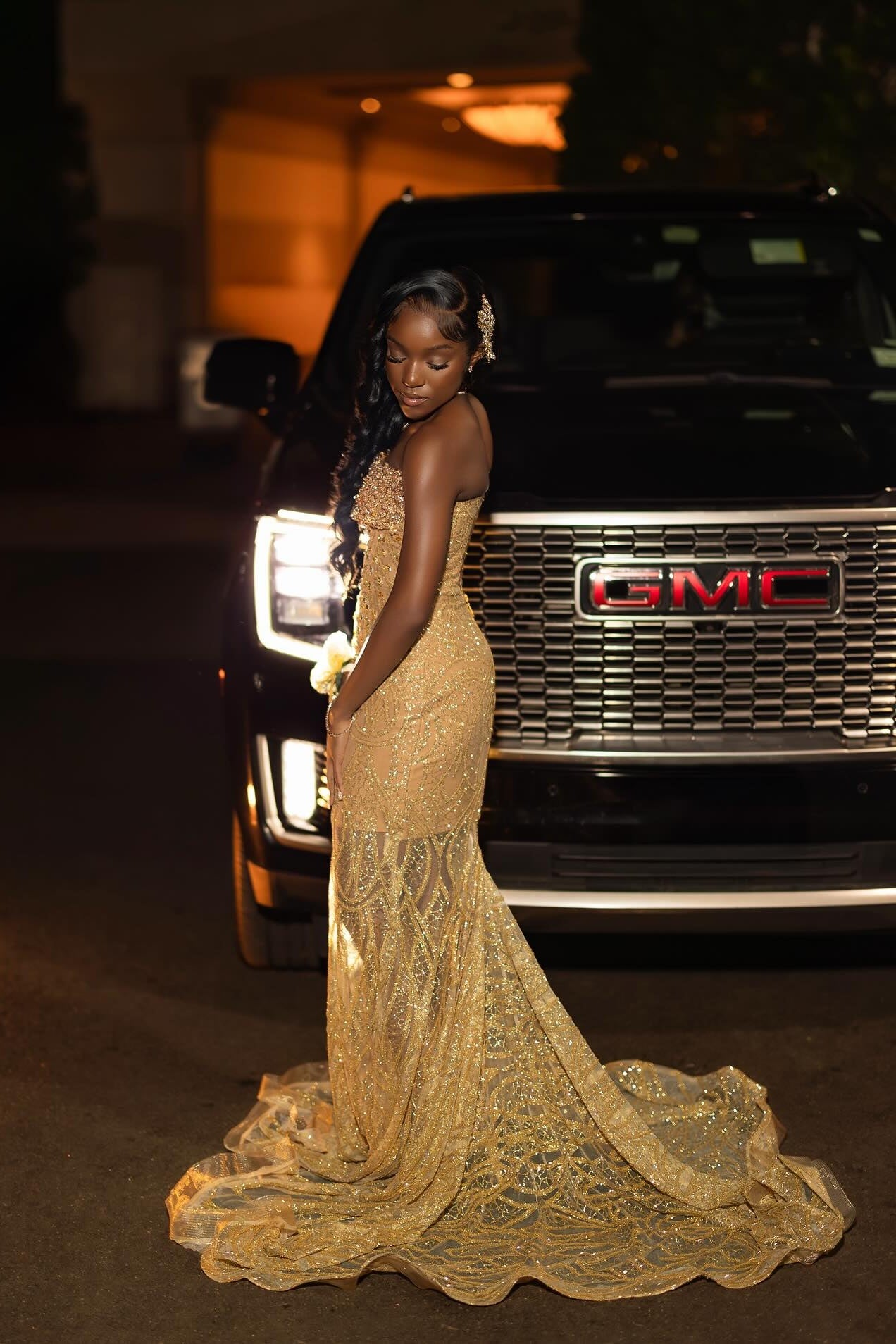 Elegant Golden Strapless Mermaid Beadings Sequins Prom Dresses