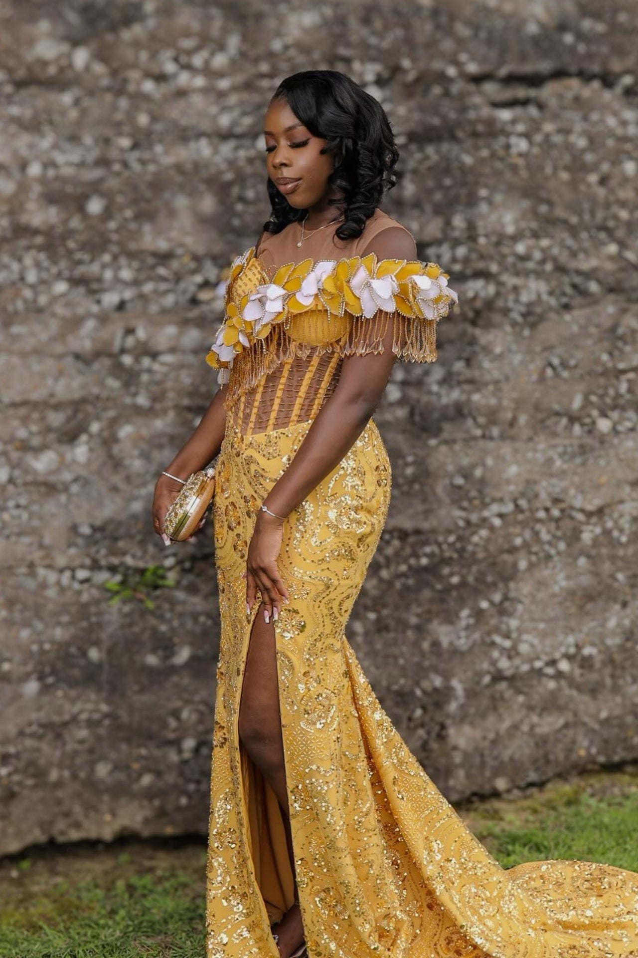 Dignified Yellow Jewel Beadings Flower Sequins Prom Dresses