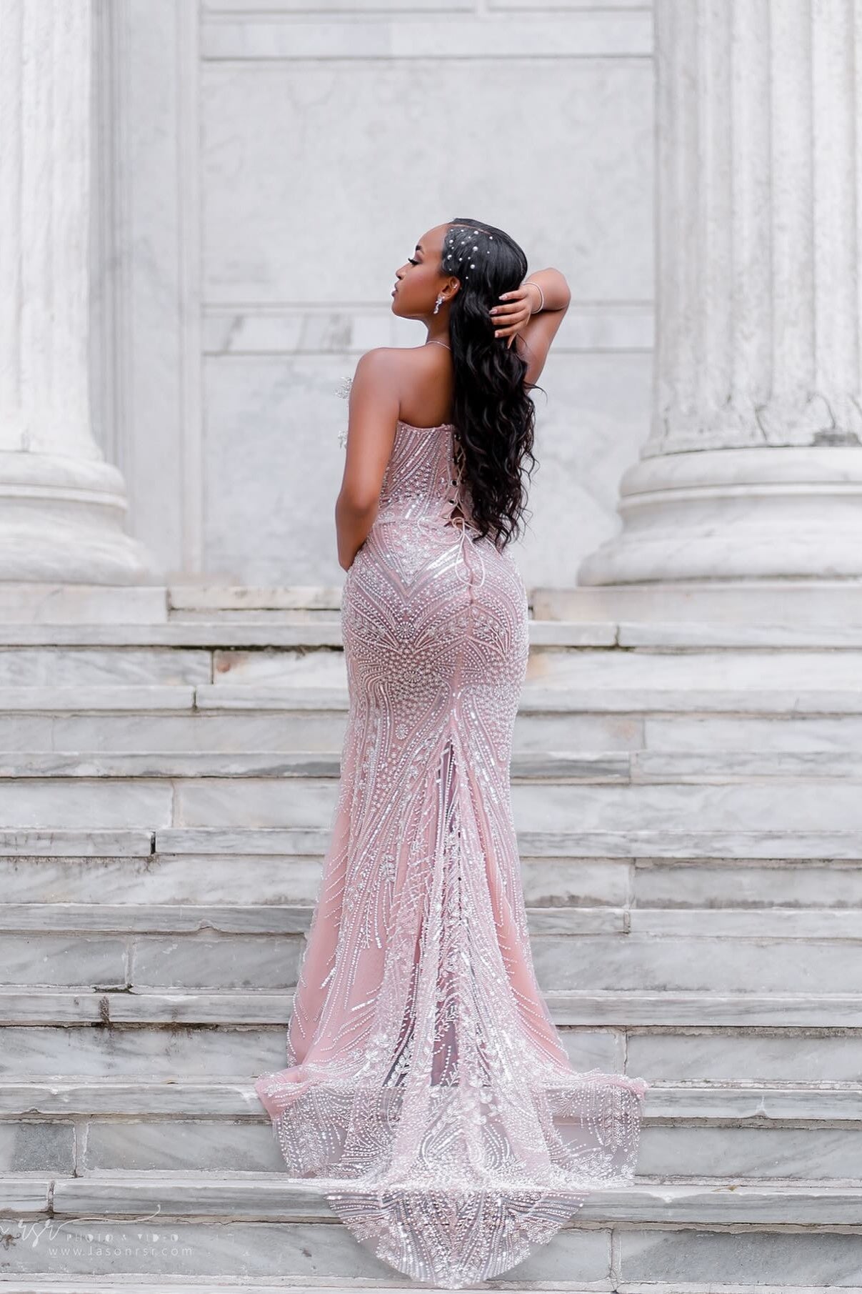 Elegant Pink Strapless Mermaid Lace Up Prom Dresses With Appliques