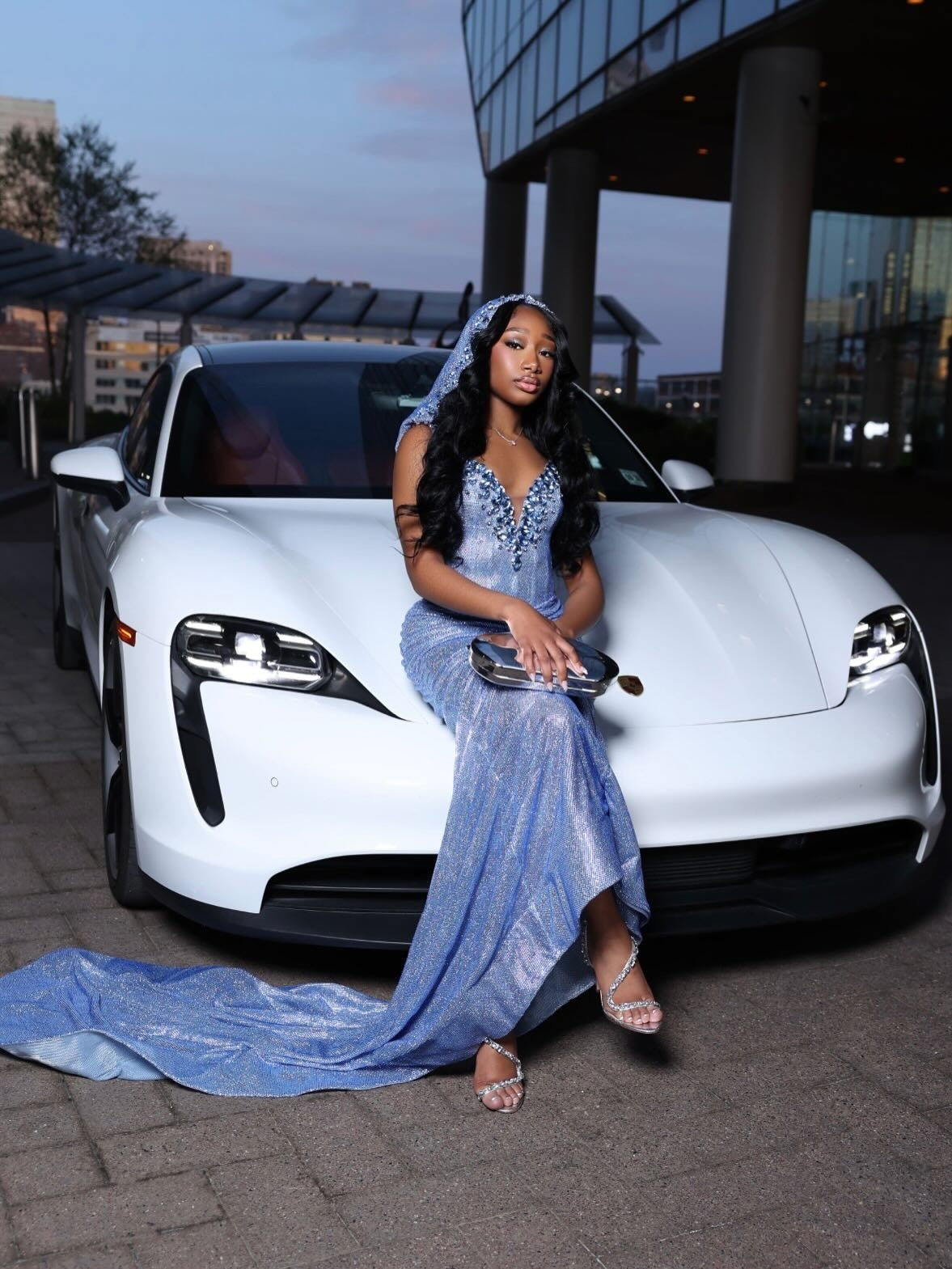 Gentle Blue V Neck Mermaid Sequins Prom Dresses With Crystals