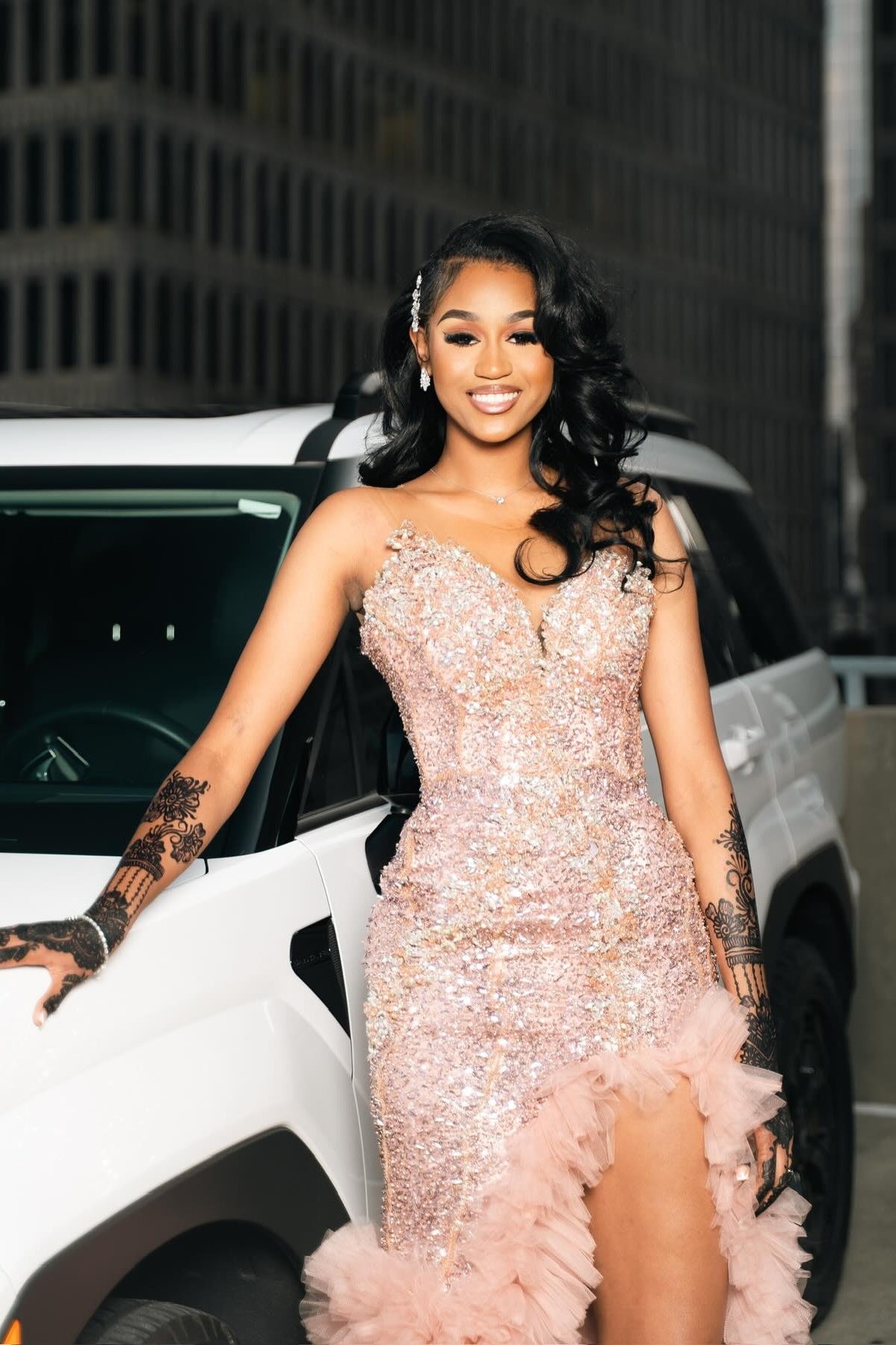 Decent Pink Sweetheart Beadings Sequins Puffy Layers Prom Dresses