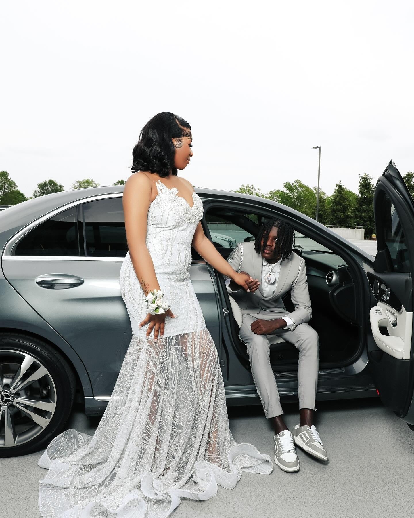 Fancy Silver Jewel Sleeveless Mermaid Appliques Lace Prom Dresses