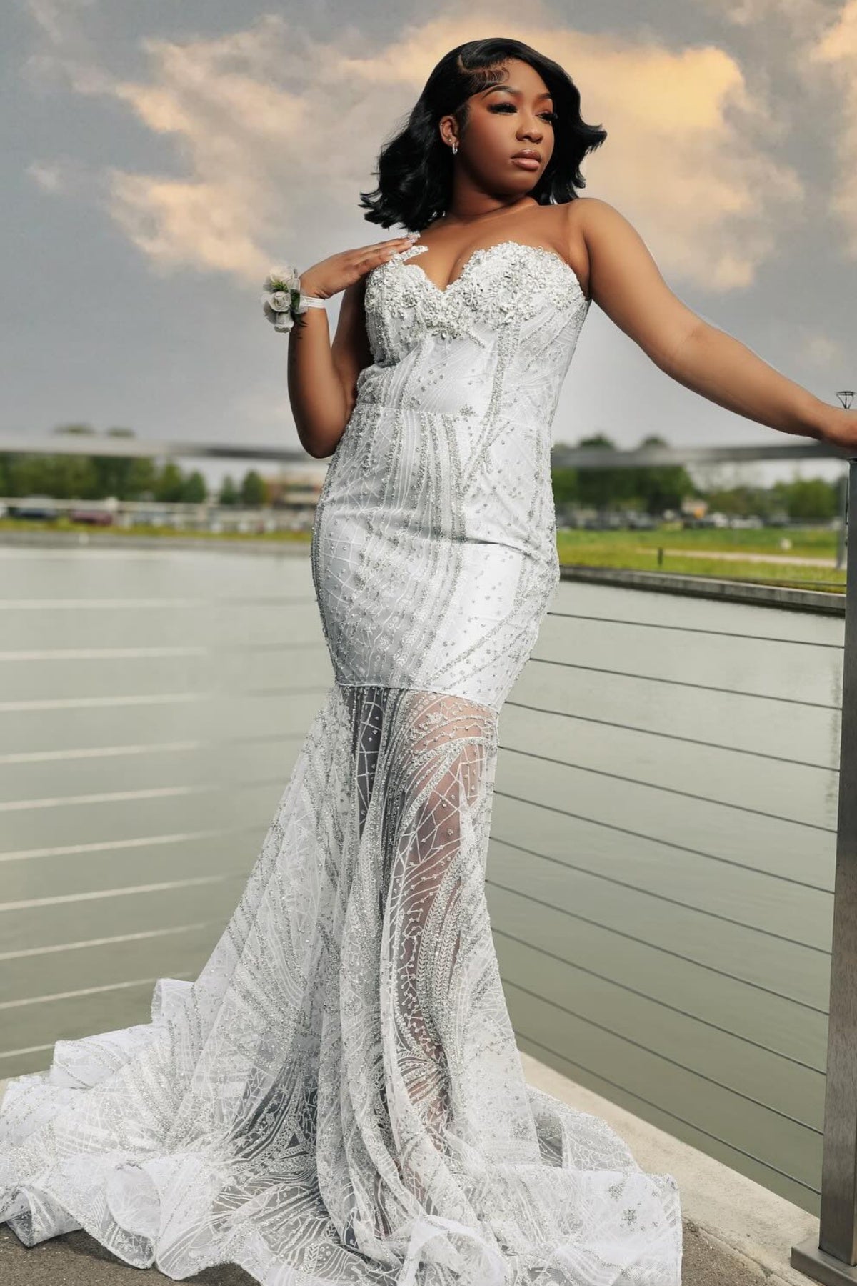 Fancy Silver Jewel Sleeveless Mermaid Appliques Lace Prom Dresses