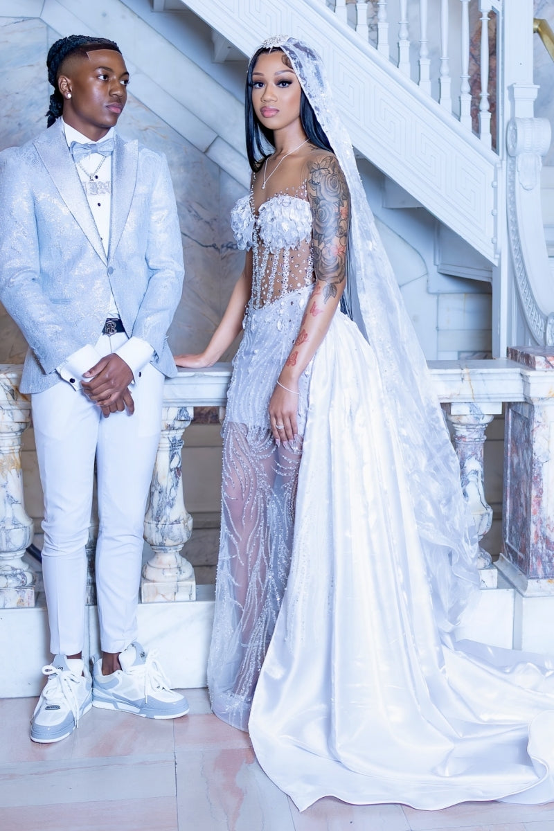 Sexy White Tulle Beaded Strapless Wedding Dresses with Satin Train And Embellished Veil