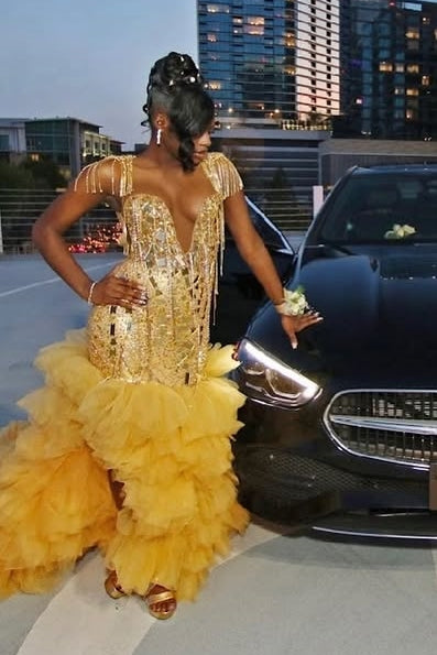 Wonderful Backless Gold Sequins V Neck Tulle Puffy Layers Prom Dress With Beadings