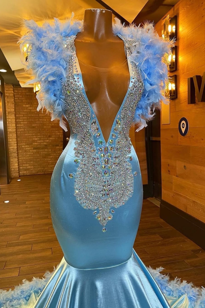 Chic Sky Blue Sleeveless V Neck Beadings Prom Dresses With Feathers