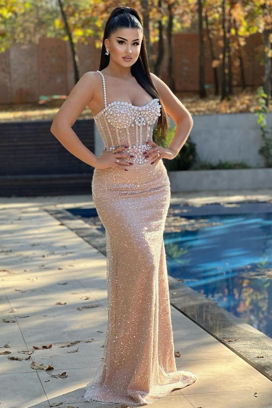 Sexy Champagne Spaghetti Strap Sequins Evening Dresses With Beadings