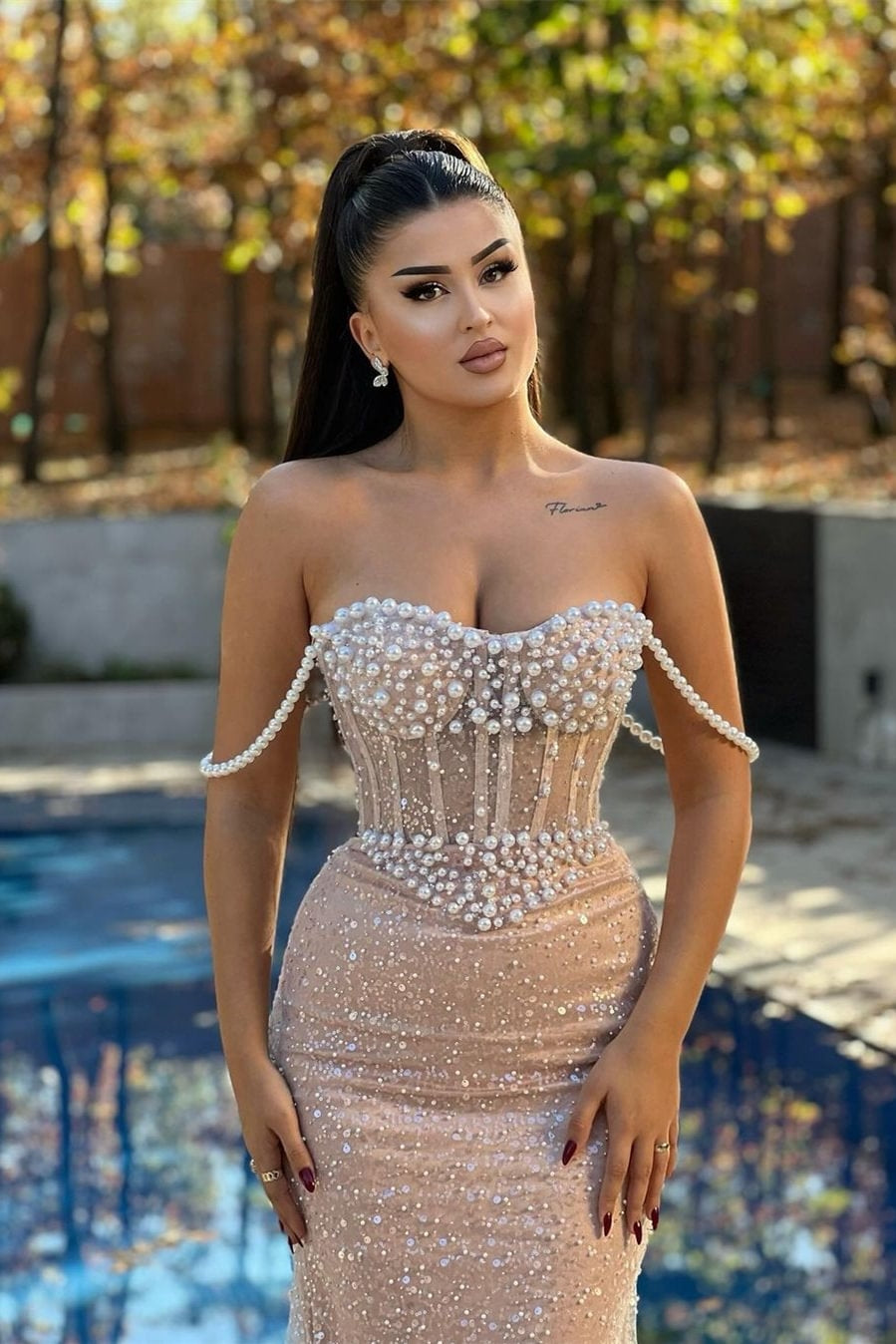 Sexy Champagne Spaghetti Strap Sequins Evening Dresses With Beadings