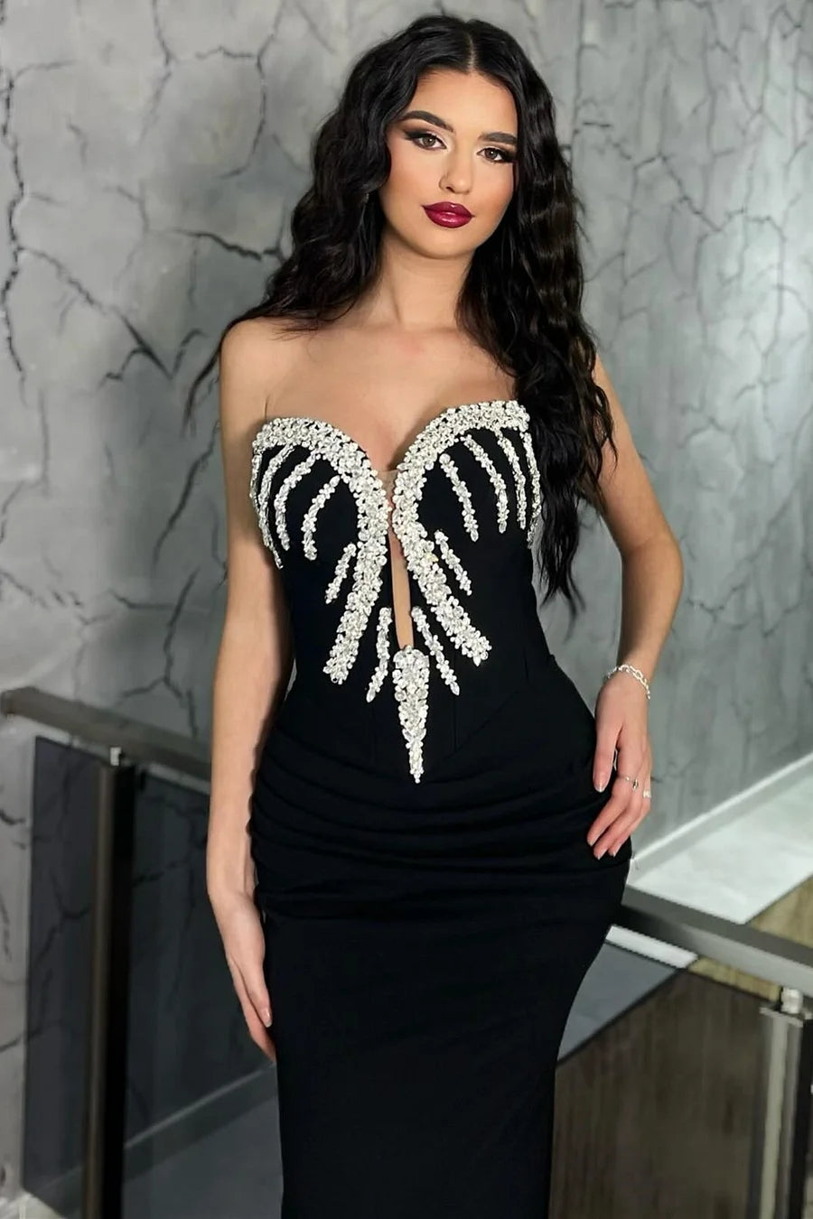 Honorable Black Satin Mermaid Sweetheart Appliques Evening Dresses
