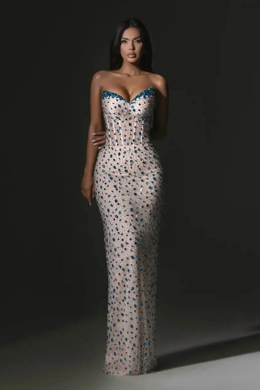 Sexy Sweetheart Sleeveless Sheath Prom Dress With Crystals