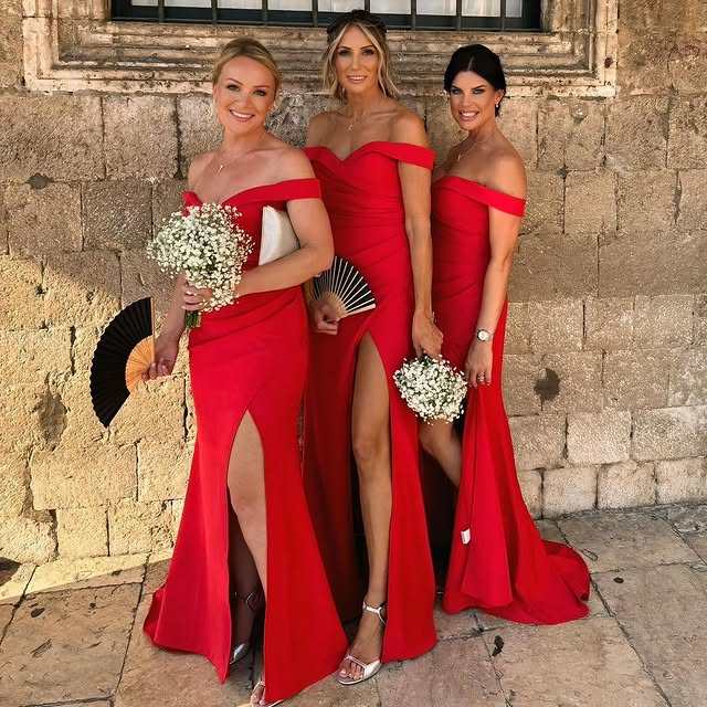 Classical Red Off-The-Shoulder Side Slit Bridesmaid Dresses