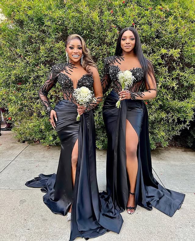 Generous Black Tulle Front Slit Bridesmaid Dresses With Beadings