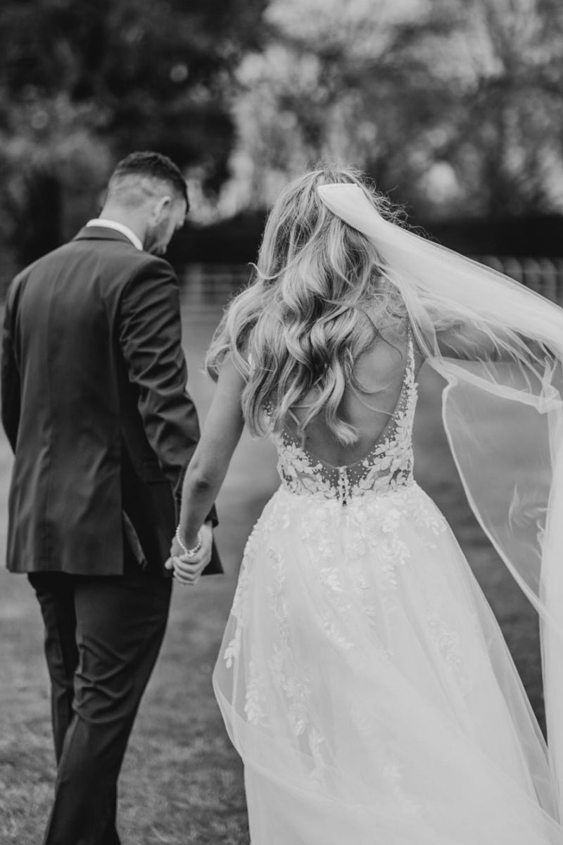Gentle V-Neck A-Line Backless Wedding Dresses With Appliques