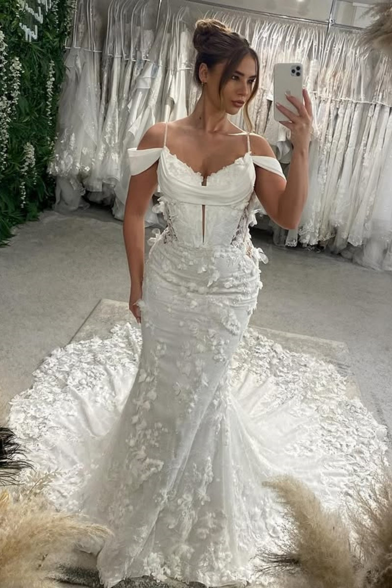 Exquisite Spaghetti Strap Lace Mermaid Wedding Dresses With Appliques