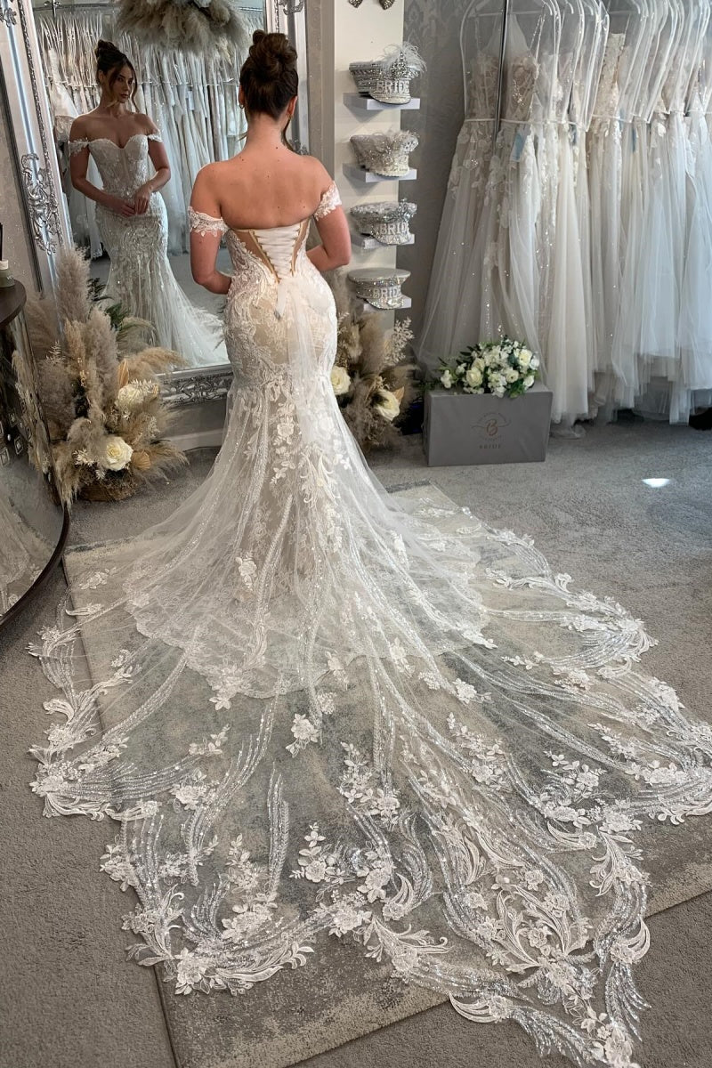 Off-The-Shoulder Lace Backless Mermaid Lace Up Wedding Dresses With Appliques