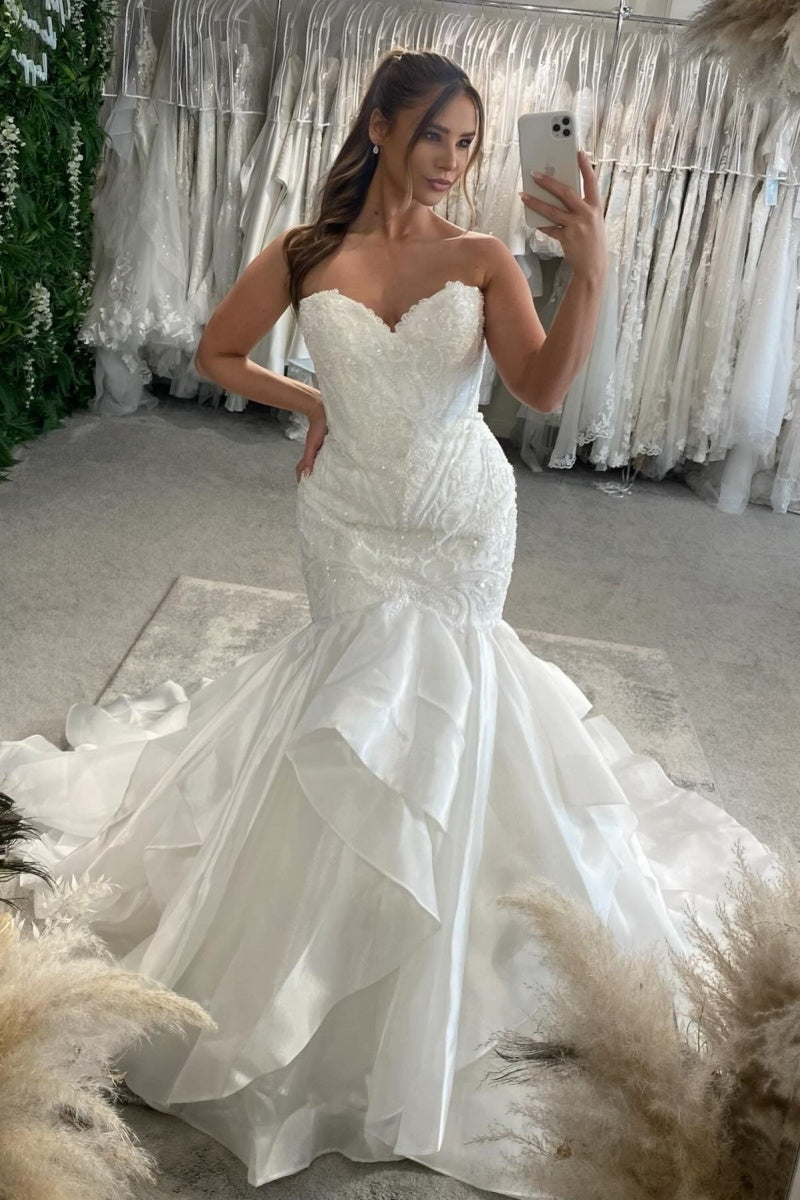 Beautiful Sweetheart Organza Mermaid Wedding Dresses With Appliques