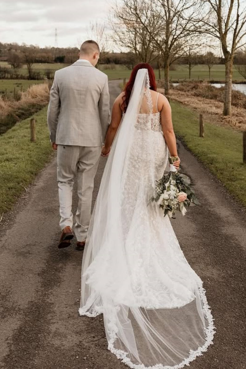 Gentle Spaghetti Strap Lace Mermaid Plus Size Wedding Dresses