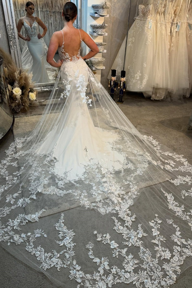 Charming Spaghetti Strap Soft Satin Mermaid Appliques Backless Wedding Dresses