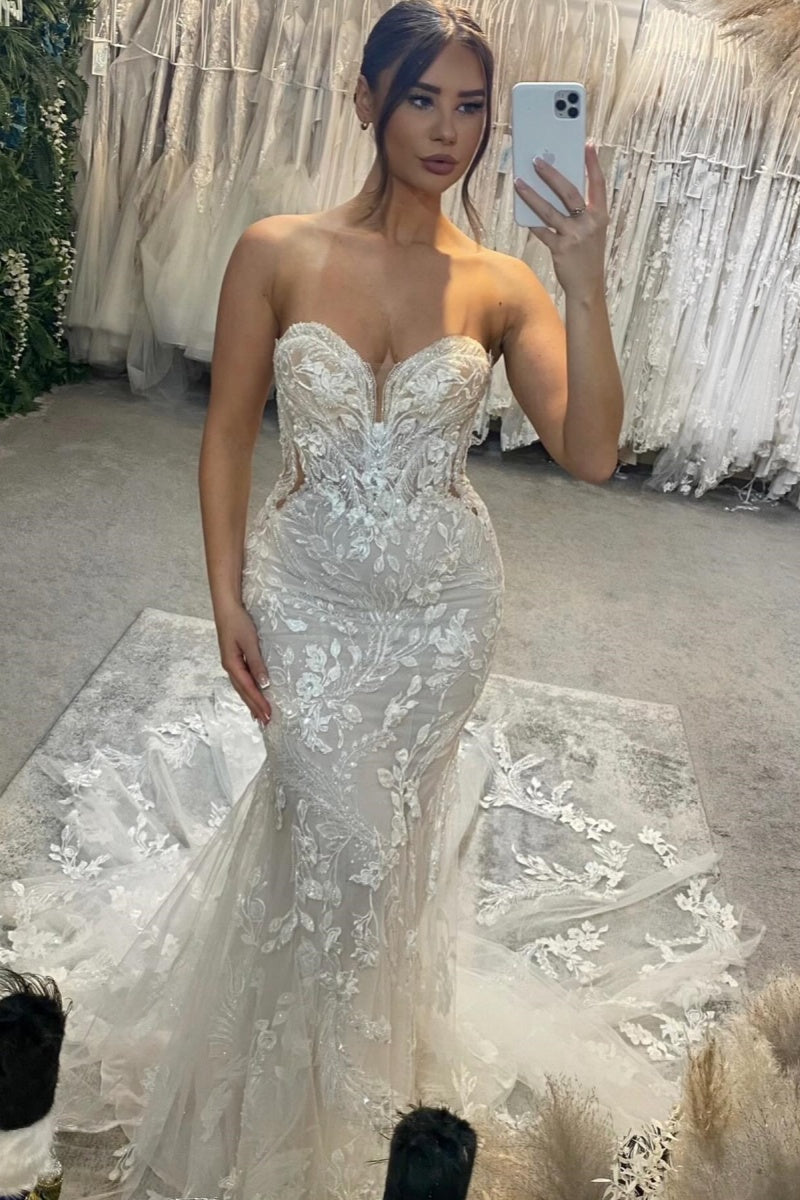 Chic Sweetheart Lace Open Back Mermaid Wedding Dresses With Appliques
