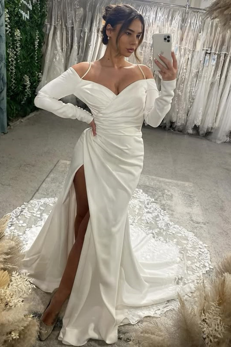 Decent Spaghetti Strap Long Sleeves Sheath Backless Wedding Dresses With Appliques