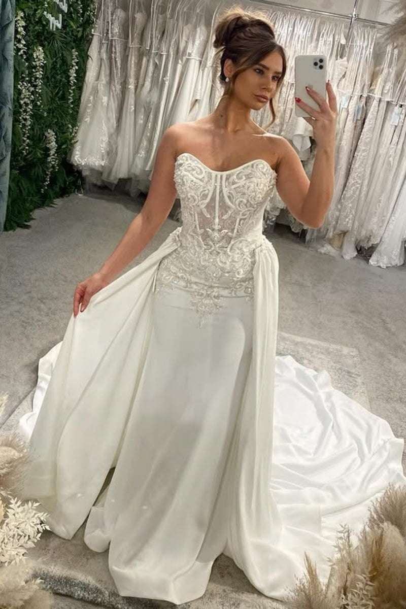 Exquisite Strapless Soft Satin Sheath Wedding Dresses With Appliques