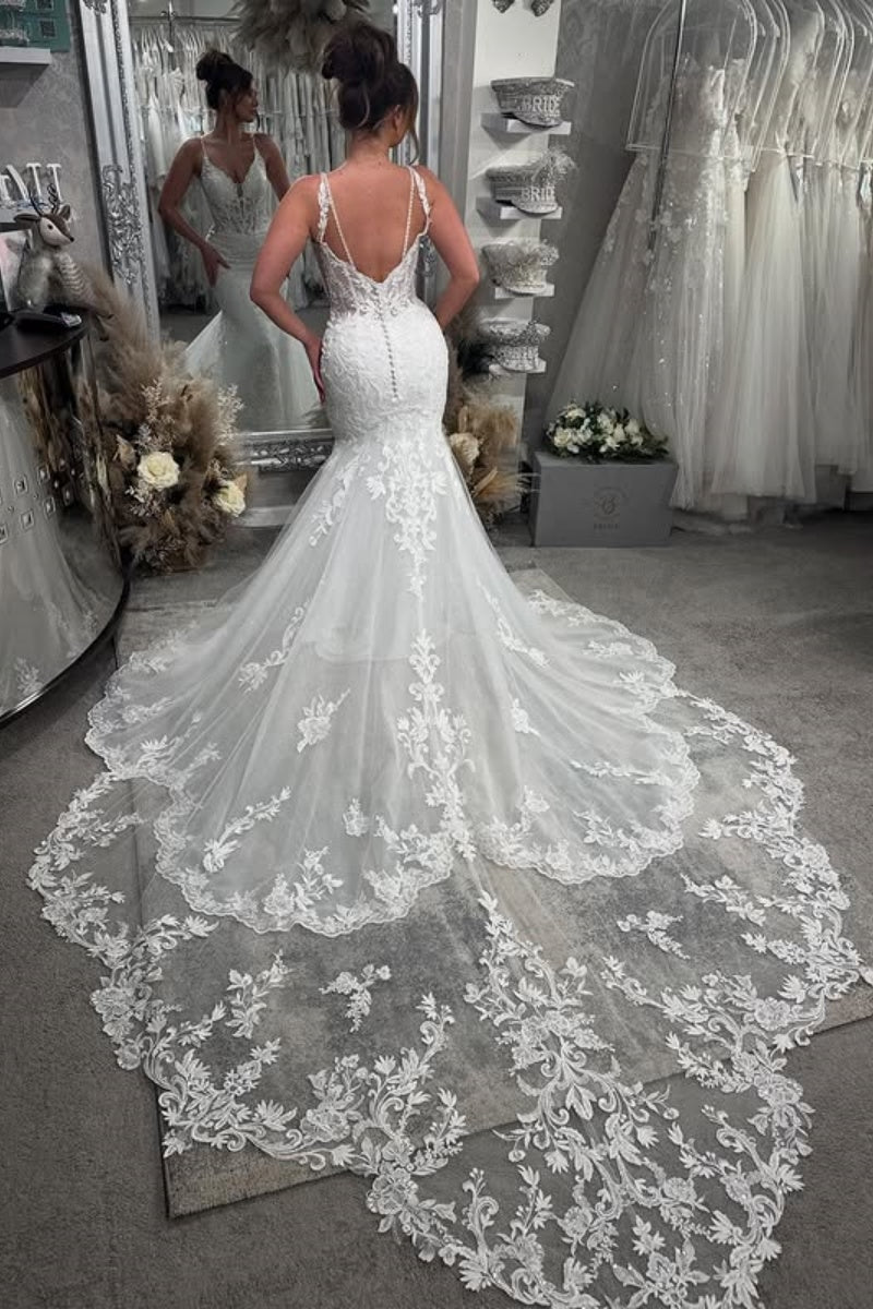 Lovely Spaghetti Strap Lace Mermaid Backless Wedding Dresses With Appliques