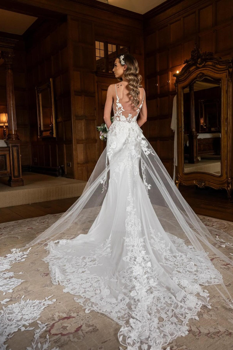 Gorgeous Spaghetti straps lace appilques Mermaid Wedding Dresses