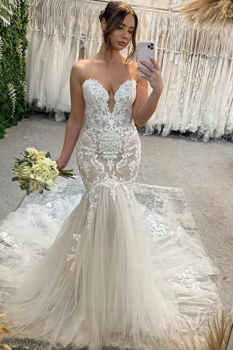 Lovely Sweepheart Mermaid Lace Appliques Wedding Dresses