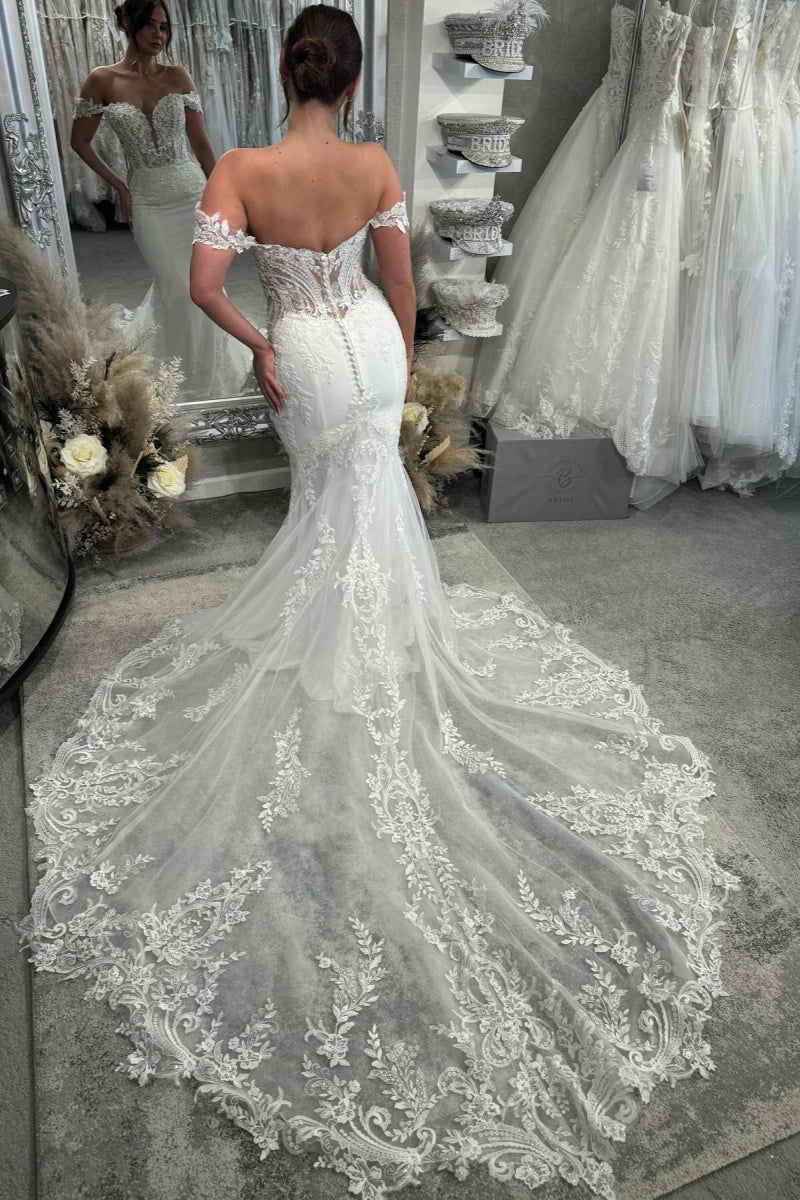 Charming Off-The-Shoulder Mermaid Lace Wedding Dresses With Appliques