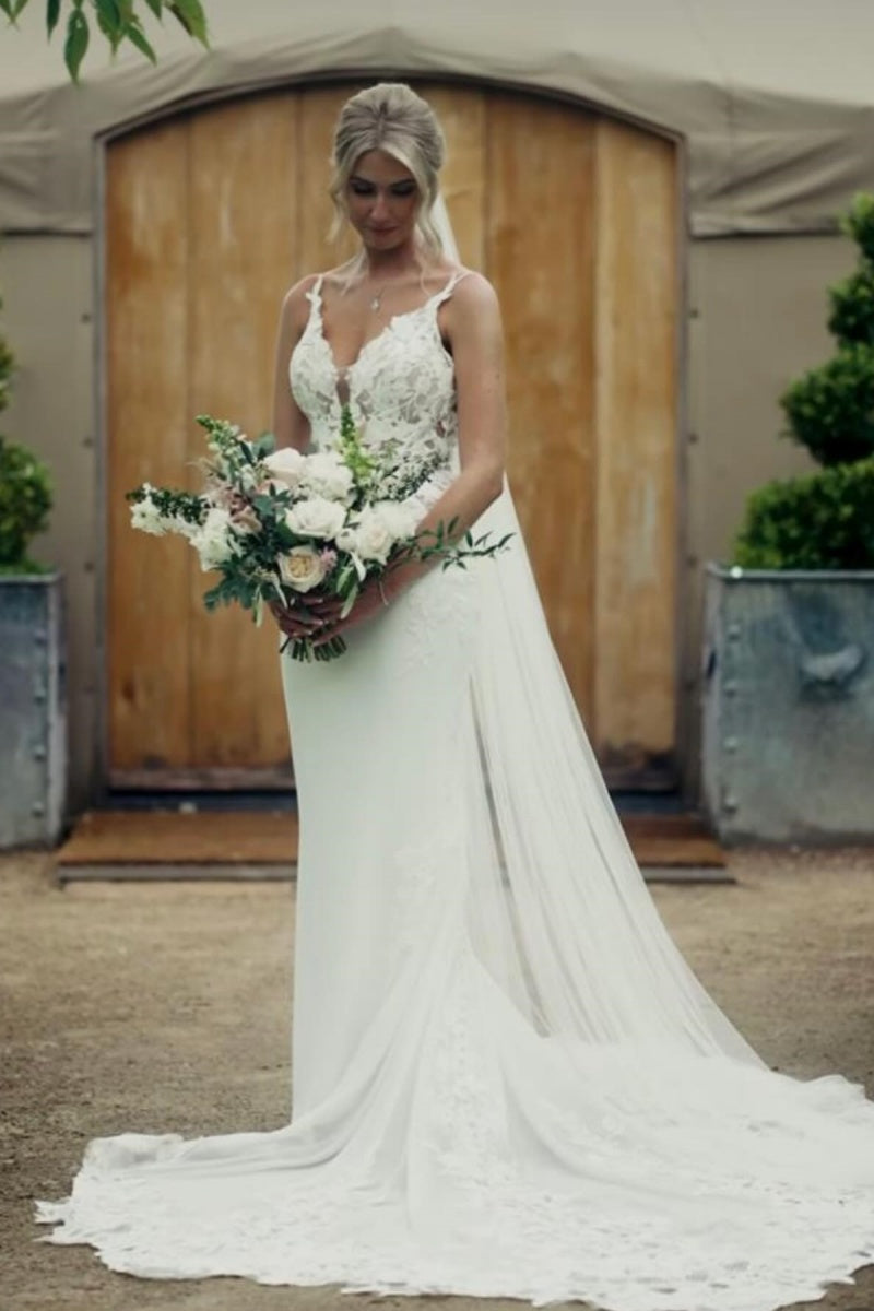 Classical V-Neck Mermaid Lace Appliques Wedding Dresses With Veil
