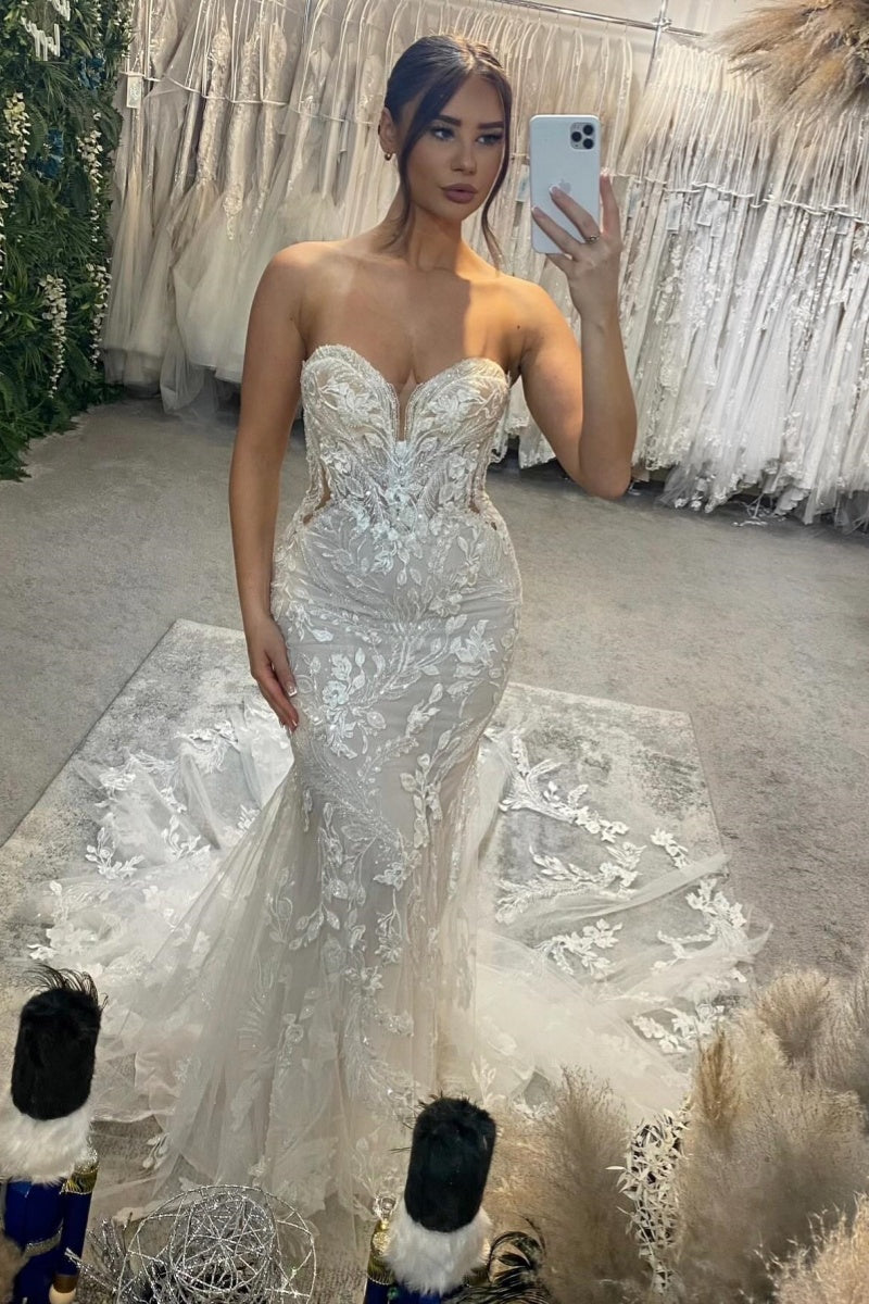 Sexy Sweetheart Tulle Mermaid Wedding Dresses With Appliques