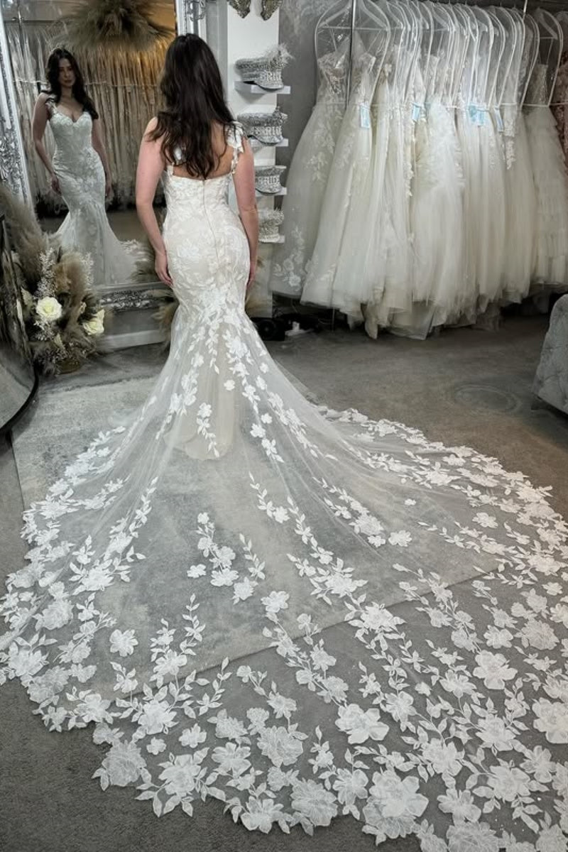 Nectarean Appliques Lace Spaghetti Straps Mermaid Wedding Dresses