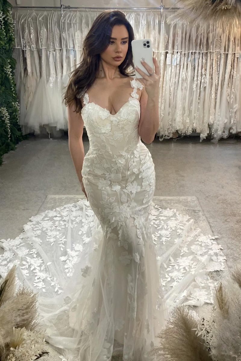Decent Spaghetti Straps Tulle Appliques Mermaid Wedding Dresses