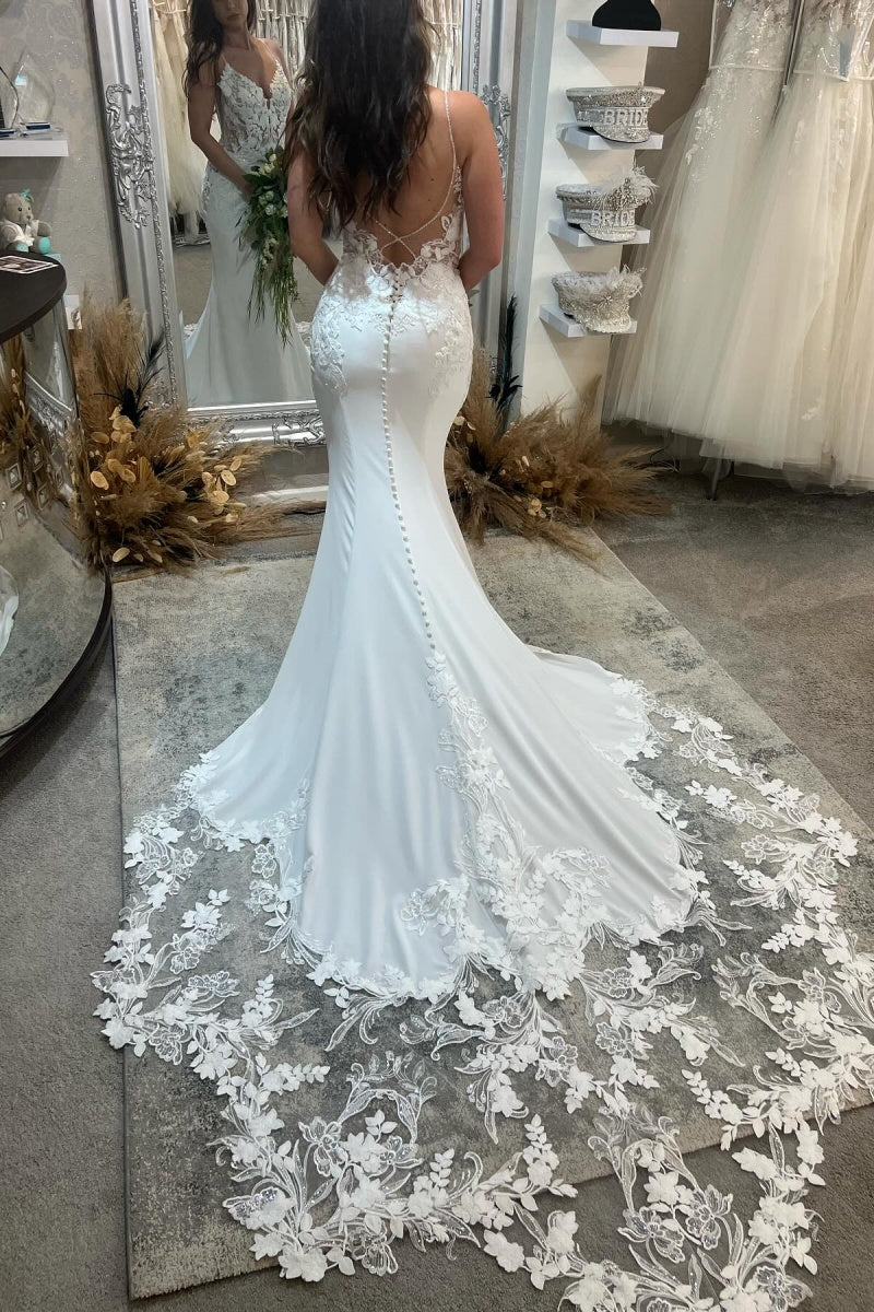 Gorgeous Spaghetti Straps Satin Appliques Mermaid Wedding Dresses