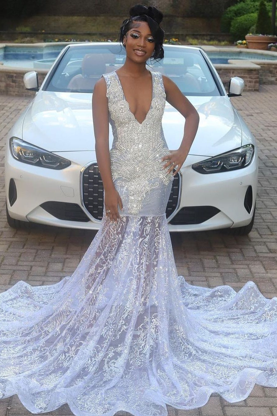Beautiful V Neck Mermaid Beadings Lace Ruffles Prom Dresses