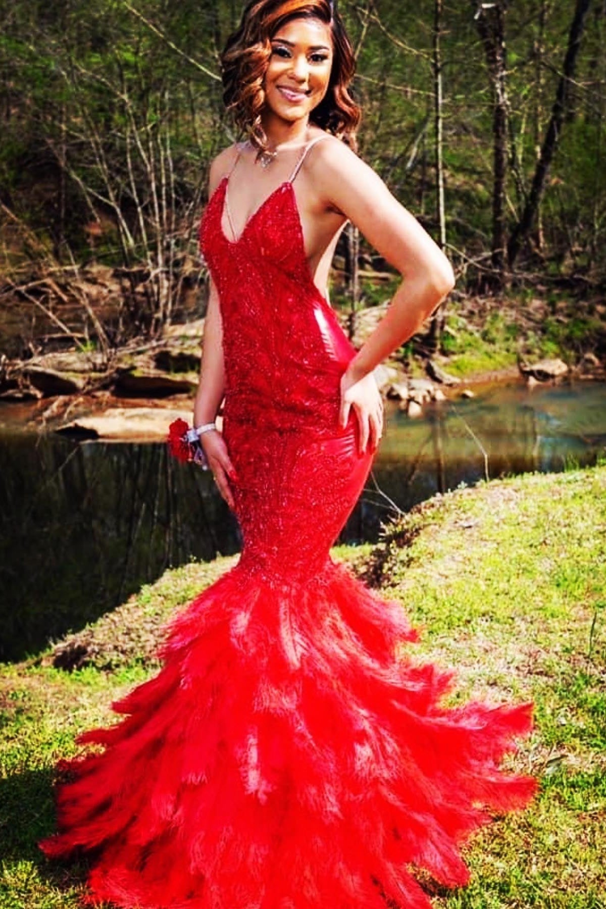 Sexy Red Spaghetti Strap Mermaid Beadings Prom Dresses With Feathers