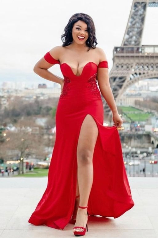 Serious Red Off-The-Shoulder Front Slit Sequins Prom Dresses