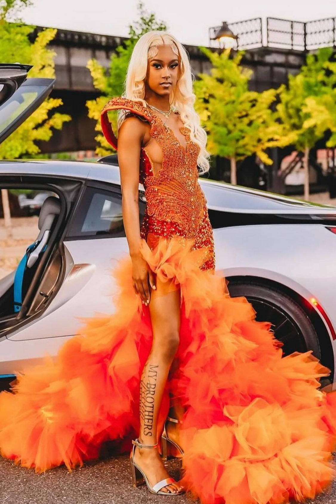 Glamorous Orange V-Neck Slit Beadings Prom Dresses With Puffy Layers