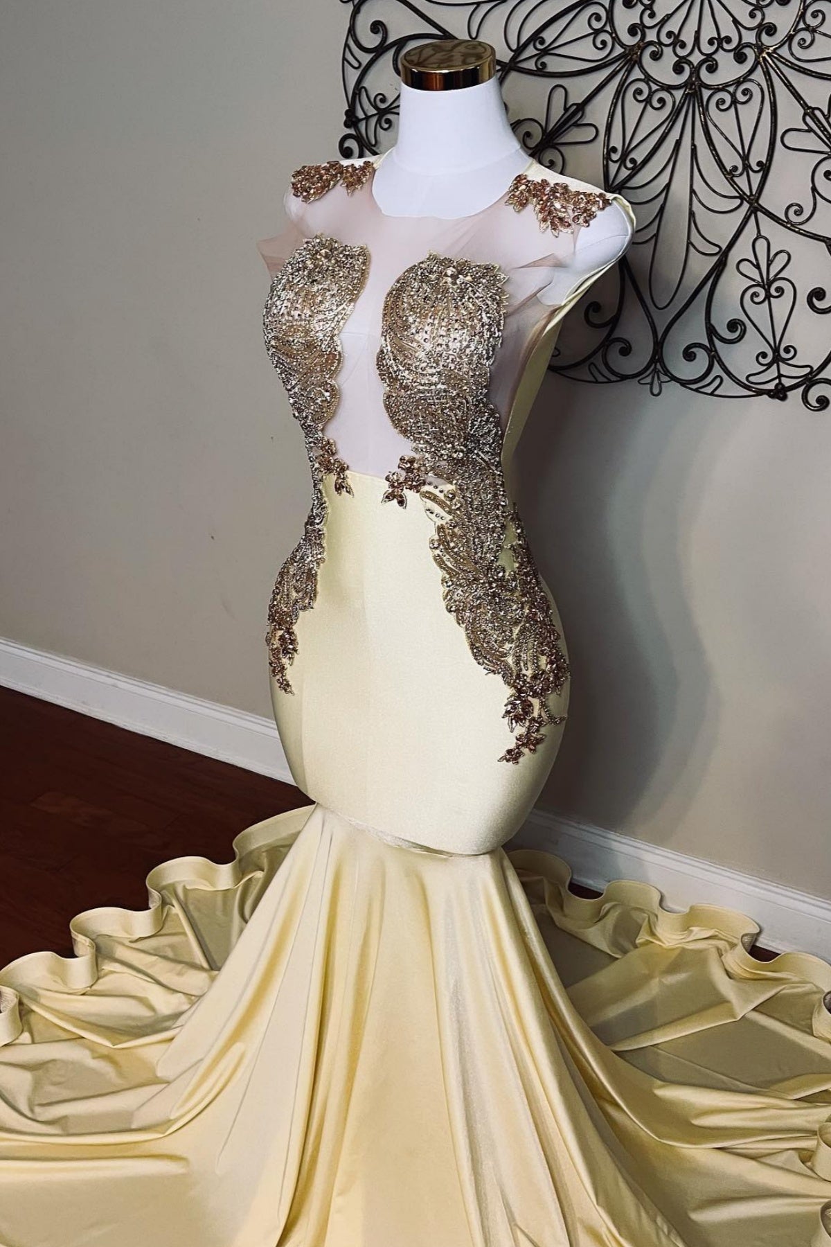Beautiful Champagne Gold Beadings Mermaid Prom Dresses