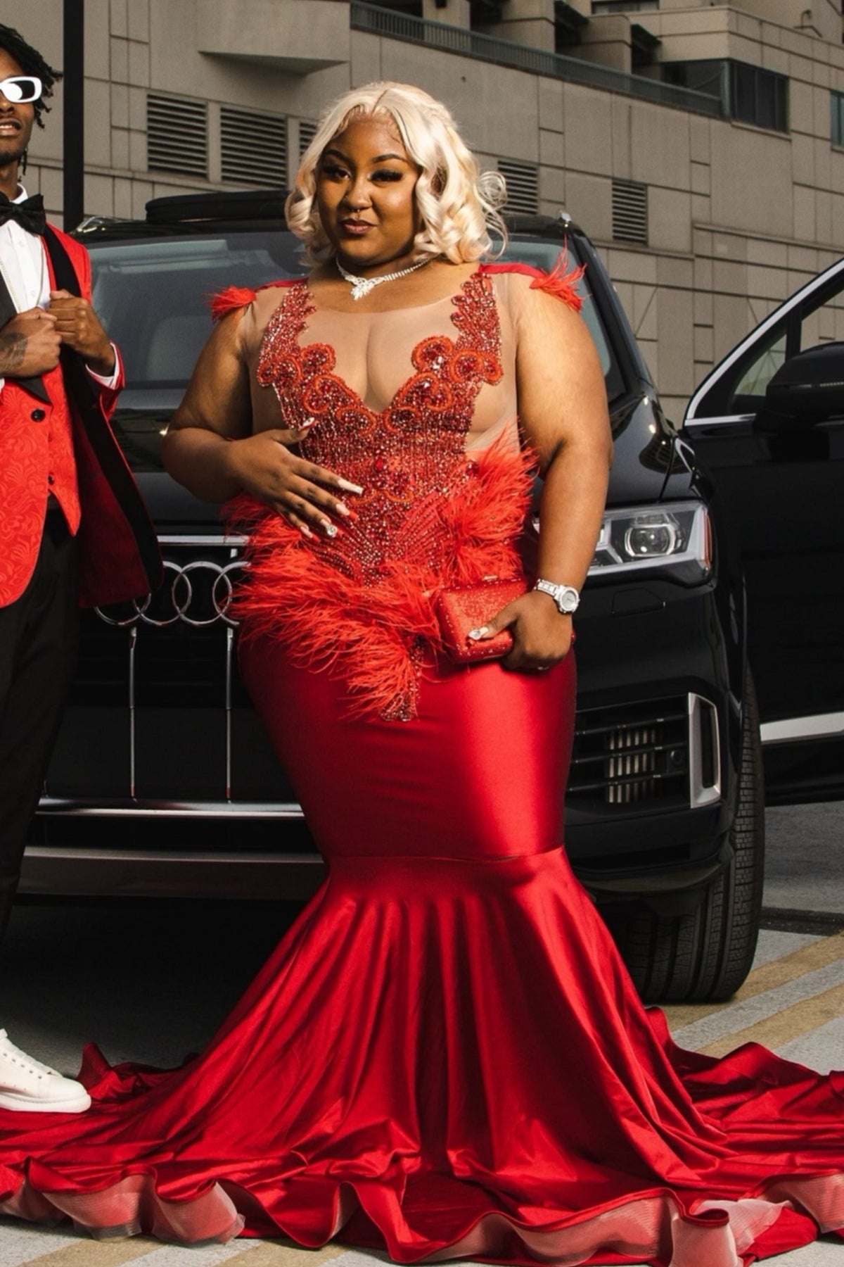 Luxury Red Beadings Mermaid Prom Dresses With Feathers