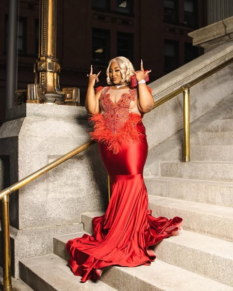 Handsome Red Jewel Beadings Mermaid Prom Dresses With Feathers