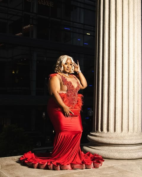Handsome Red Jewel Beadings Mermaid Prom Dresses With Feathers