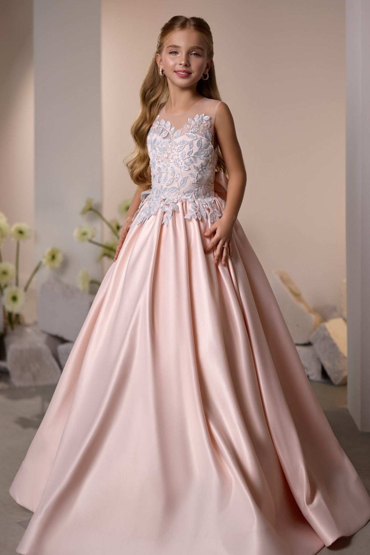 Charming Dusty Pink Satin Beadings Appliques Flower Girl Dresses