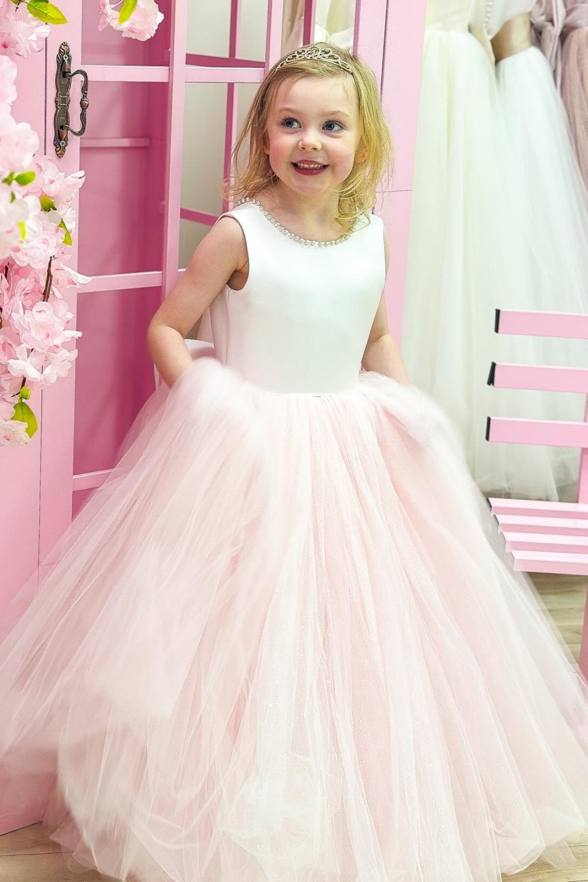 Generous Jewel Ball Gown Sleeveless Tulle Flower Girl Dresses With Beadings