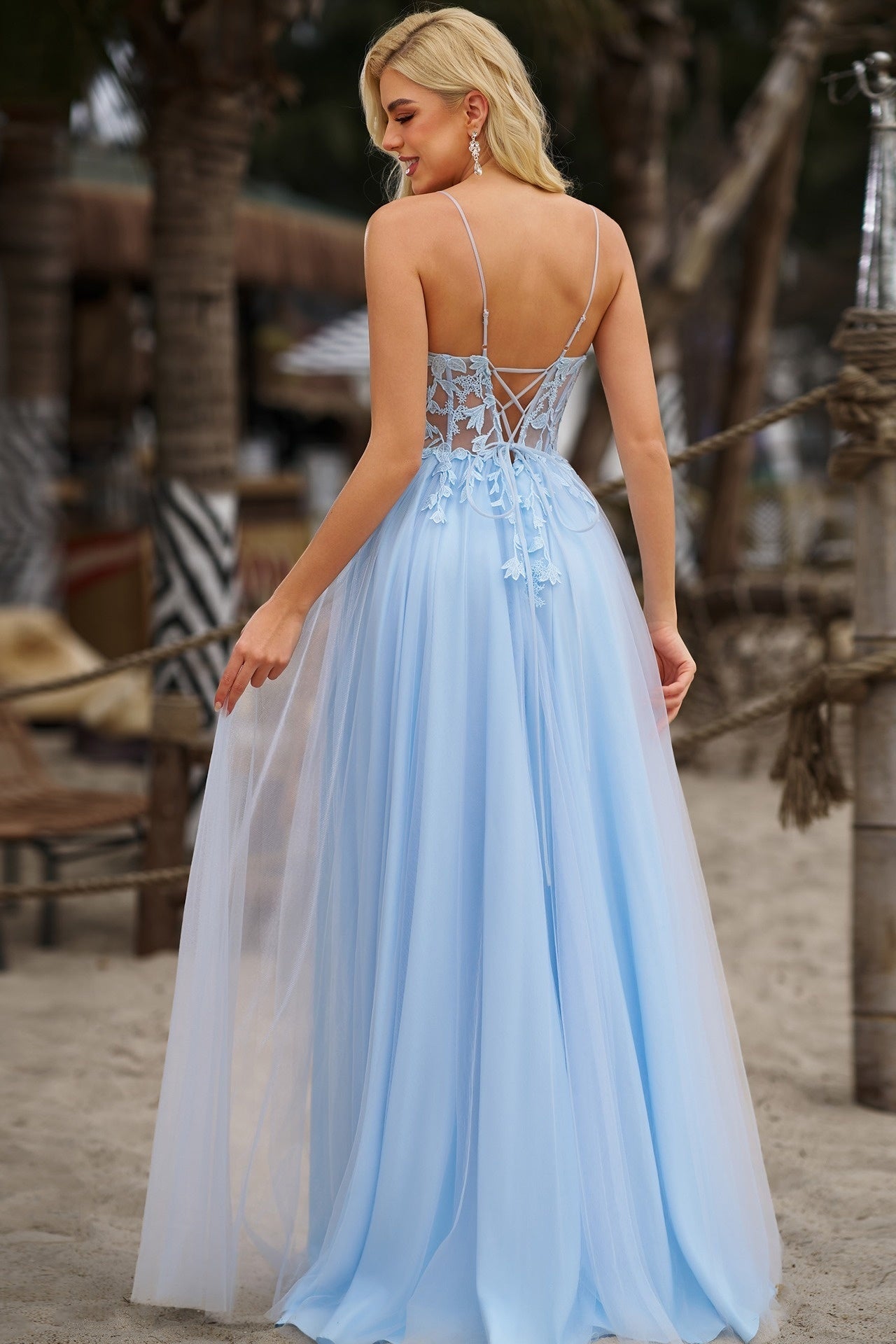 Nectarean Sky Blue Spaghetti Strap Appliques Tulle Evening Dresses