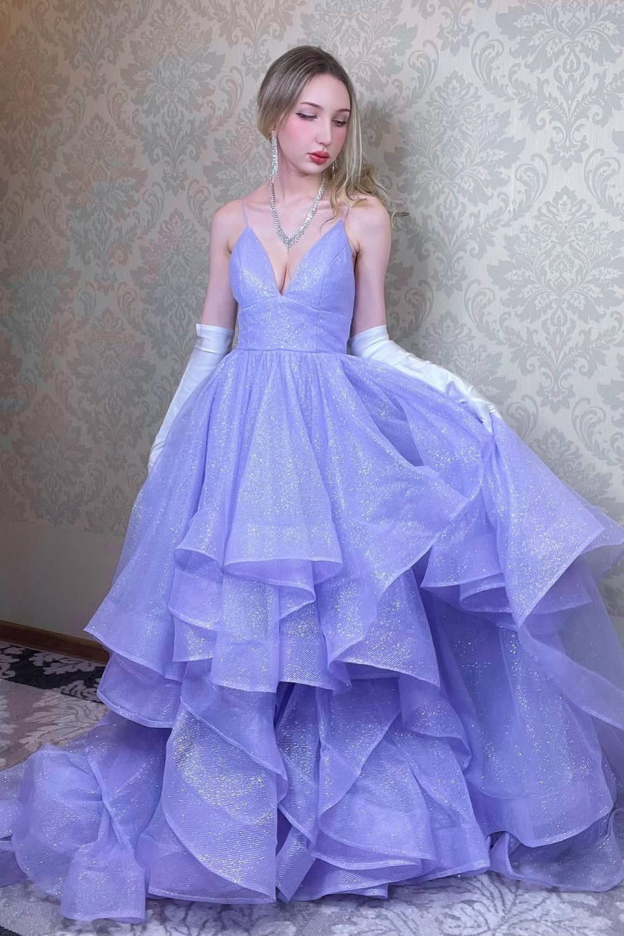 Chic Purple Spaghetti Strap Puffy Layers Lace Evening Dresses With Gloves