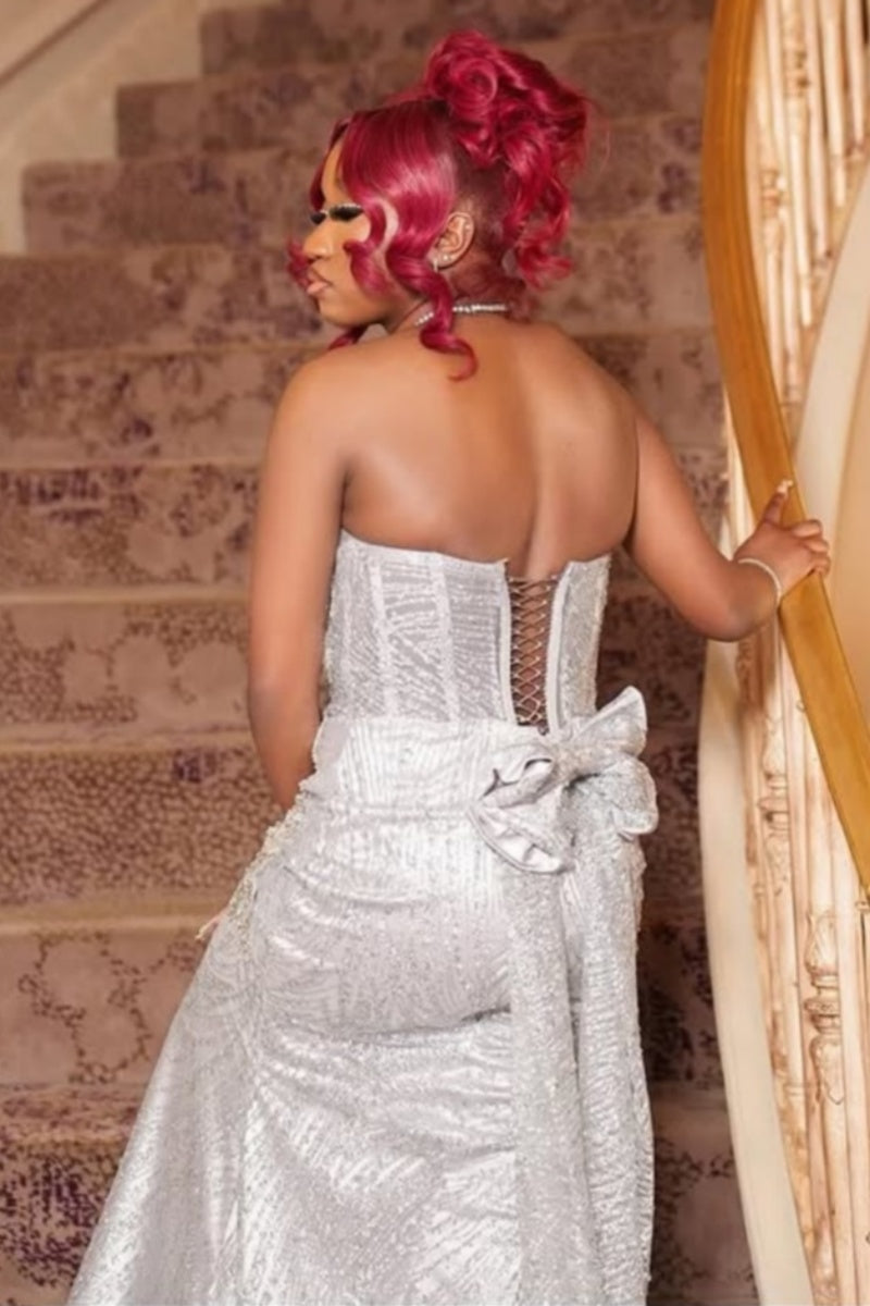 Modern White Lace V-Neck High Slit Open Back Prom Dresses With Appliques