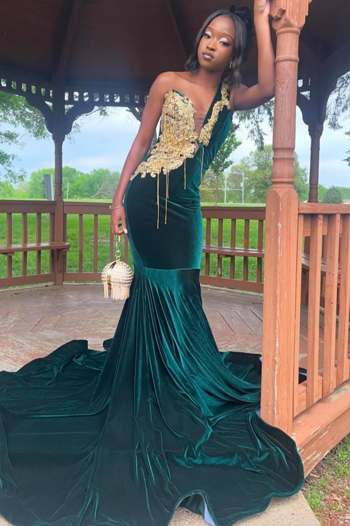 Beautiful Green Velvet Beadings Mermaid Prom Dresses